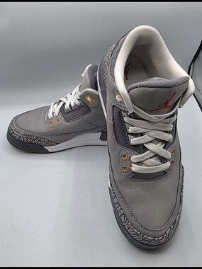 Air Jordan Retro 3 Youth Size 7y Sneakers - Grey/White